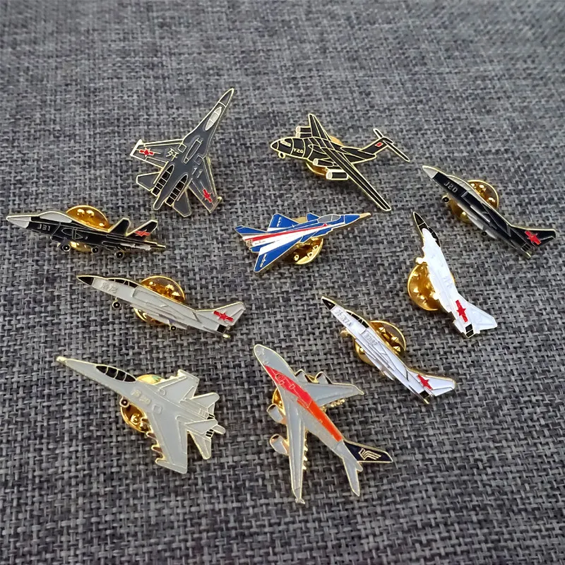 1PC Aviation Aircraft Commemorative Brooch Personalized Metal Badges for Aviation Science Popularization Decoration Craft Gift