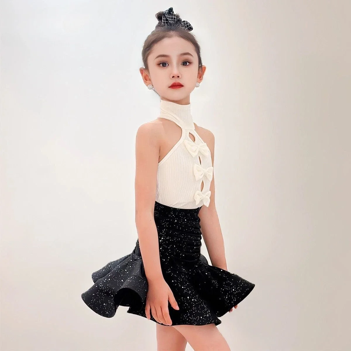2025 Kids Professional Latin Dance Dresses for Girls Halter Glitter Skirt Samba Salsa Rumba Dance Wear Performance Dress