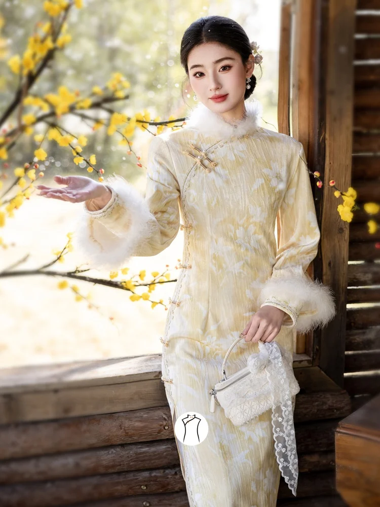 

Женское теплое длинное платье-ципао из вельвета с расклешенными рукавами, традиционный китайский костюм для Нового года, зимний вариант