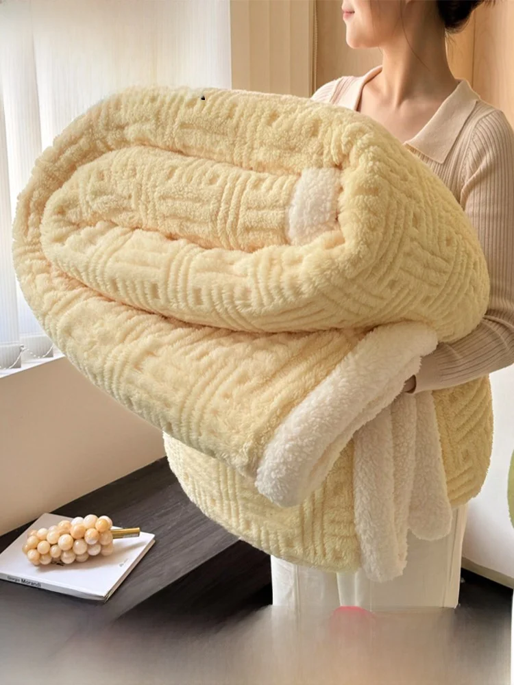 No Logo Good Quality Coral Fleece Blanket Sofa Cover Office Nap Blanket Bedding Polyester Fiber Winter Thick Warm Blanket
