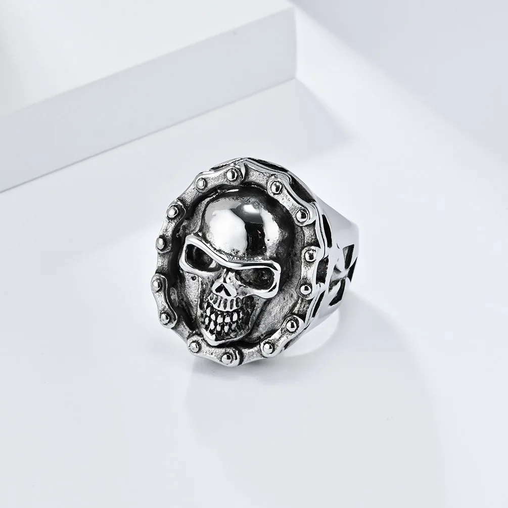 Hip-Hop Retro Viper Skull Jewelry Luxury Trend 2024 Good Quality Stainless Steel Rings Locomotive Chain Cross Seal Signet Ring