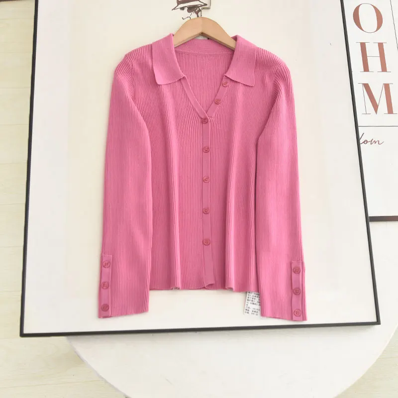 

Slimming V-Ne Knitwear Button Decorative Commute Sweater Autumn 2025 Design Sense Small ence Knitted Long Sve Top