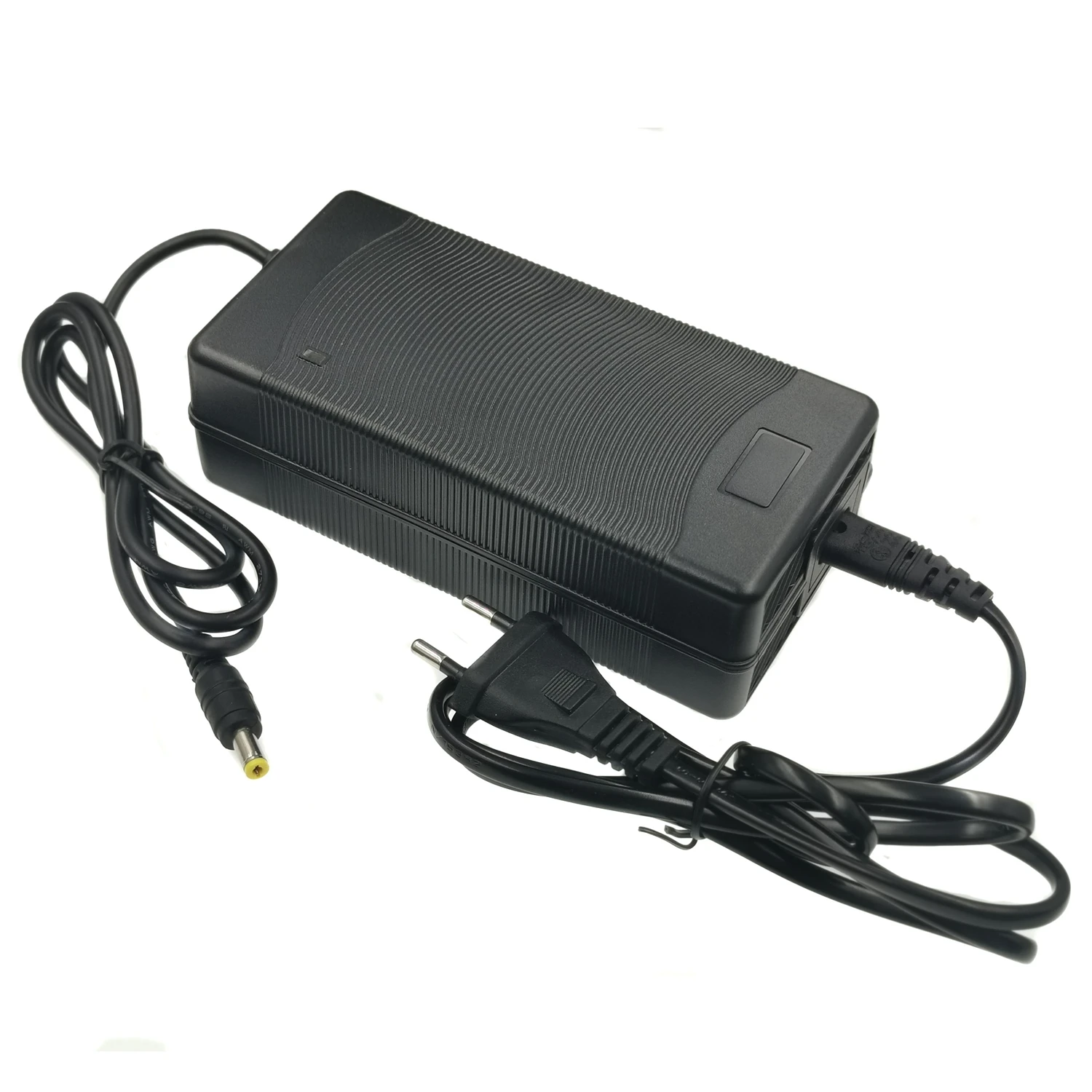 AliExpress NONE 21V 5A lithium battery charger 5 Series 100-240V 21V 5A battery charger For lithium battery with LED light shows charge state