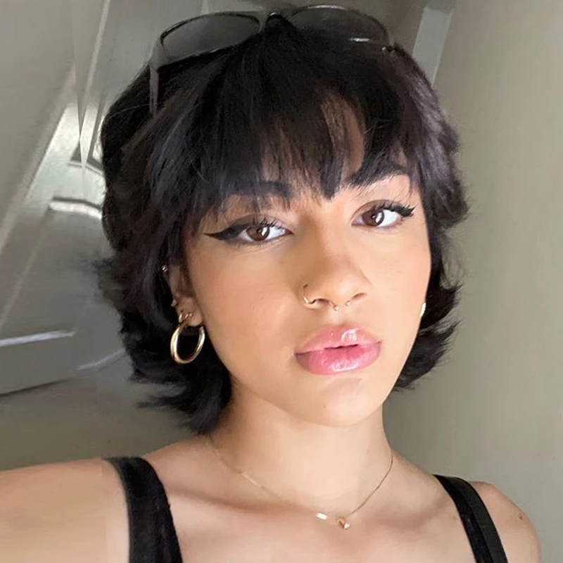 

Стильные парики из натуральных волос с прямой стрижкой пикси и челкой, полностью машинной работы, многослойные, прямые и кудрявые, для женщин.