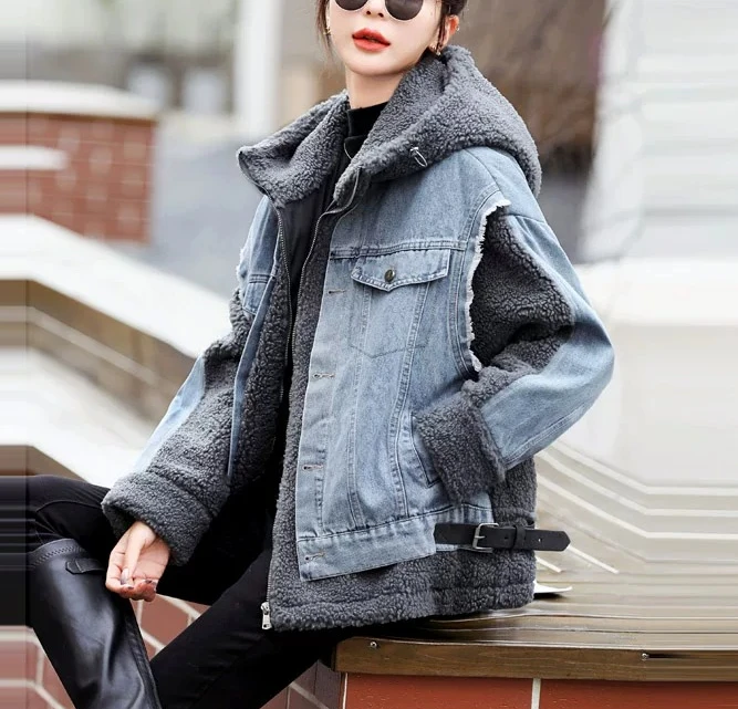 Hooded Thickened Denim Spliced Lamb Wool Jacket Women's Short 2026 Winter Velvet Cotton Jacket Foreign Gas Jacket Cotton Coat