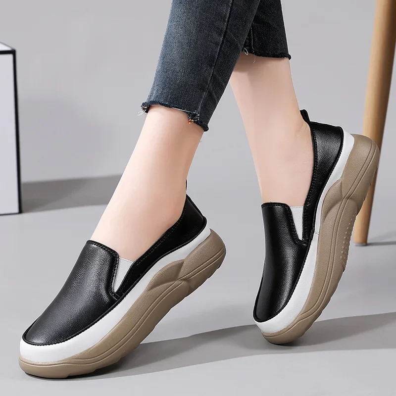 Women Shoes Flats Leather Sneakers Women 2024 Comfortable Female Casual Walking Footwear Fashion Large Size Loafers Shoes Women