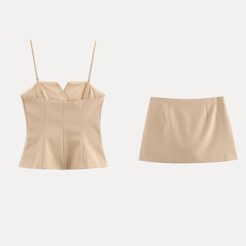 طقم أنيق وبسيط لربيع 2025 للنساء يتكون من توب بحمالات رفيعة وتنورة من ألياف البوليستر عالية الجودة، زي مدرسي