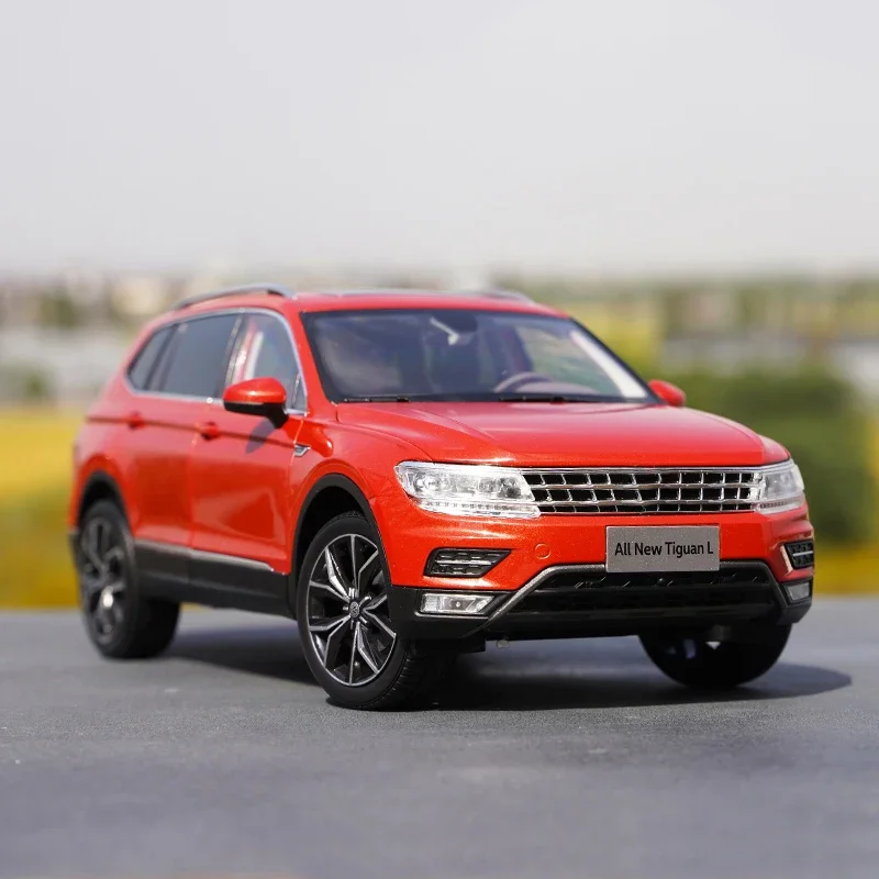 

Die Cast 1:18 Scale Saic New Tiguan L 2017 Simulation Toy Car Model Alloy Car Static Display Fan Gift Hobby Collection For Boys