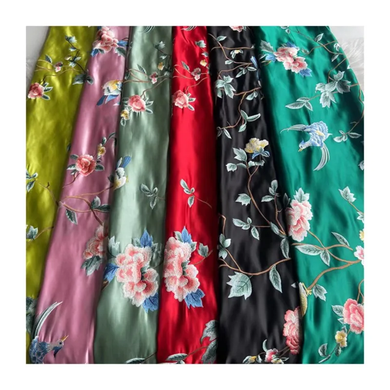 New Chinese-style clothing such as cheongsam heavy embroidery silk fabric embroidered and satin