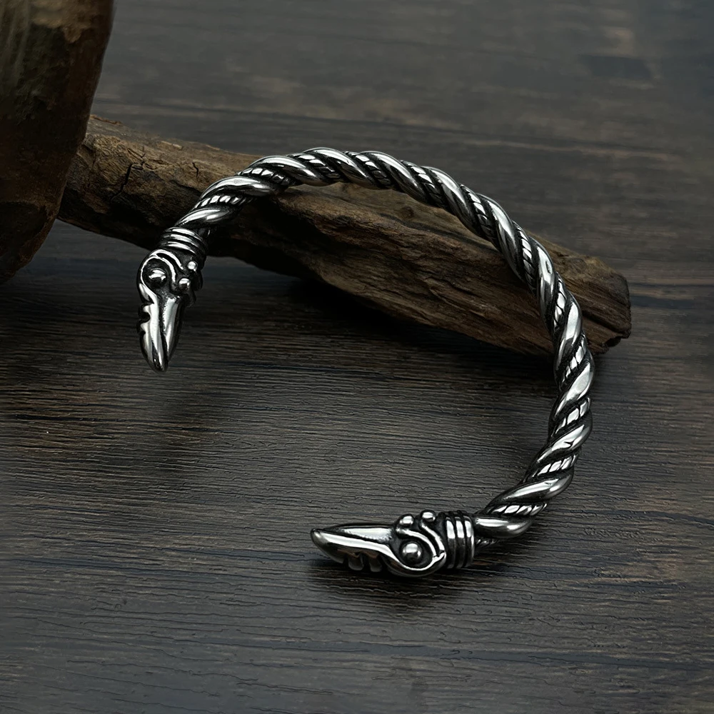 Vintage Viking Eagle Head Bracelet for Men Punk Domineering Stainless Steel Open Bracelet Fashion Amulet Jewelry Gifts Wholesale