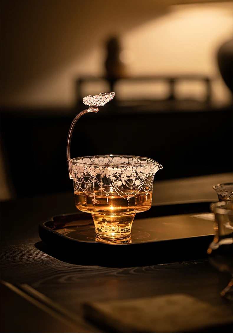 

Butterfly Heat-Resistant Glass Fair Cup High-Value Exquisite Women's Water Cup Tea Brewing Cup Tea Divider