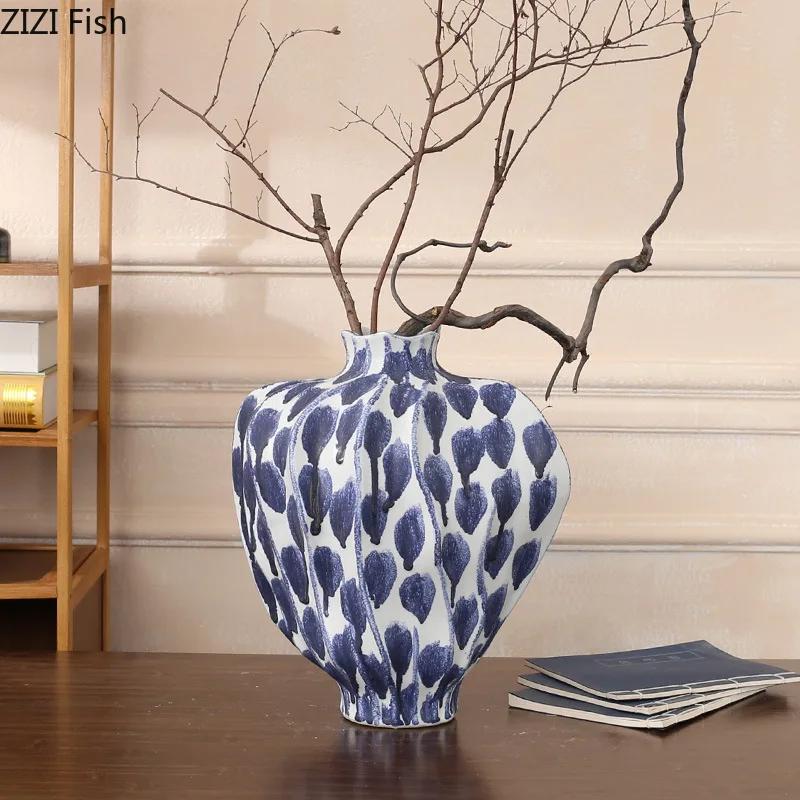 Hand Drawn Blue and White Ceramic Vase Ornament Small Mouth Decorative Vase Hydroponic Vases Floral Vases Decoration Crafts