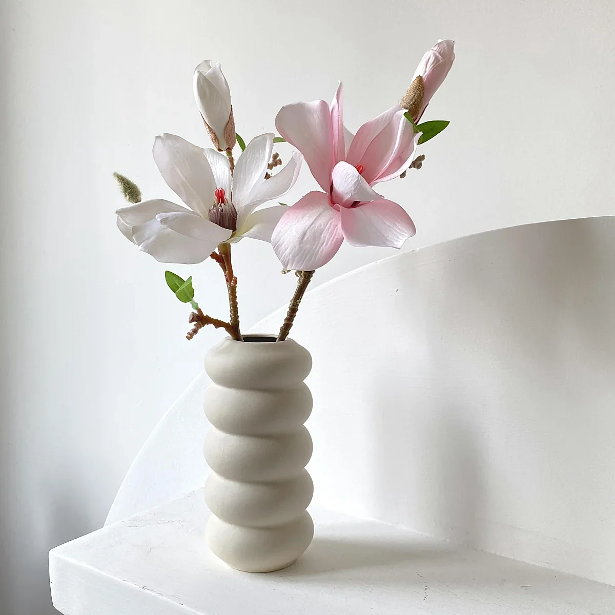 

Ins Nordic Vase Modern Style Face Abstract Shaped Flower Pot Plain Ceramic Vases Room Decoration Dried Flowers Home Decor Ваза