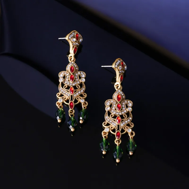 

Ретро-серьги-гвоздики с микро-бриллиантами и бахромой, нишевый модный дизайн, винтажные эмалевые серьги в средневековом стиле