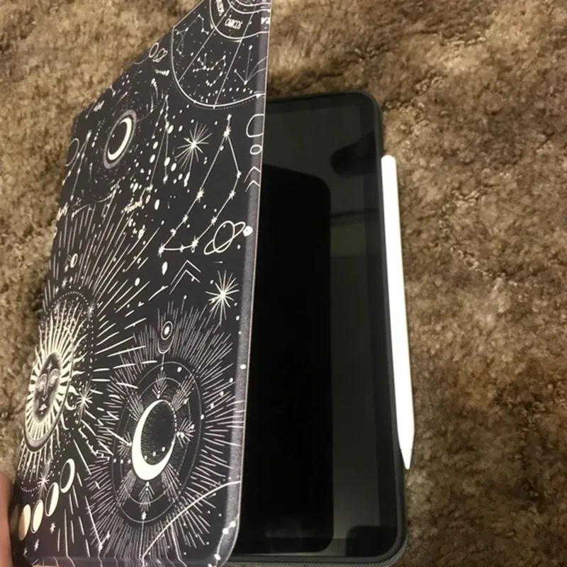 حافظة للآي باد باللون الأسود ستار مون مع حامل قلم رصاص لأجهزة iPad 9.7 "10.2" 11 "12.9" بوصة ، وipad Air 2 3 4 iPad Mini 6 5 4 3 iPad 2021 2020