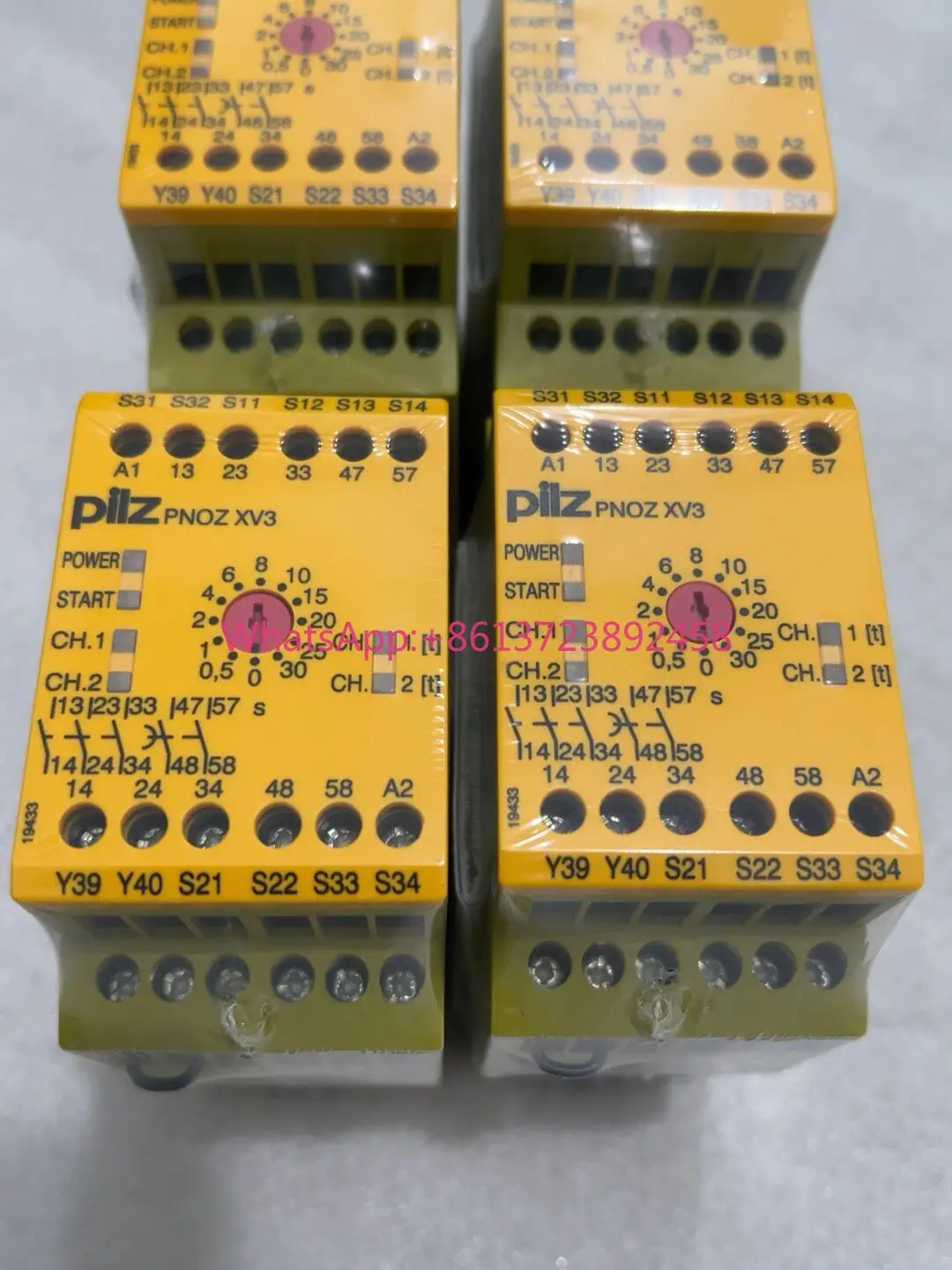 

Pilz safety relay PNOZ XV3 774540 24VDC, 30s timing, 3n/o 2n/o high quality