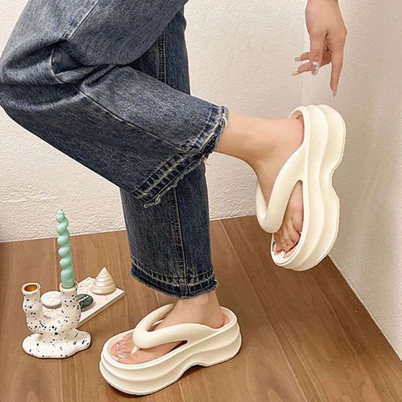 2024 Flip Flops Woman EVA Outdoor Platform Non-slip Flip Flops Simplicity Comfort Cloud Slippers Korean Beach House Shoes