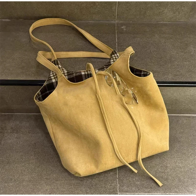 

Korean Large Capacity Shoulder Bag Women's Stylish Plaid Reversible Handbag Casual Shopping Bag Student Commuter Tote Bag Blue