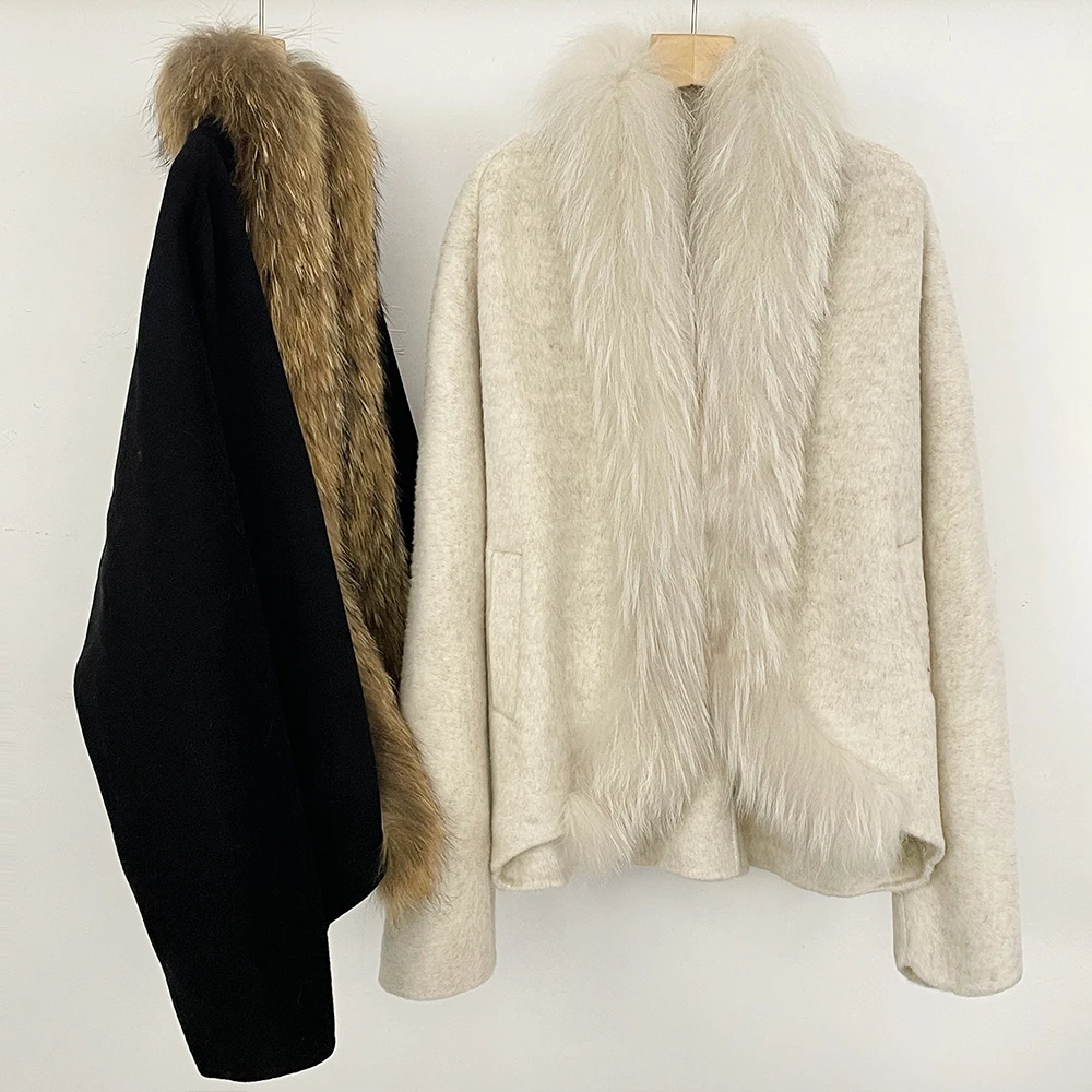 Women's Fur Coat Winter Elegant Genuine Outerwear Warm Soft Coat with Refined Texture for Casual Wear and Cold Weather Events