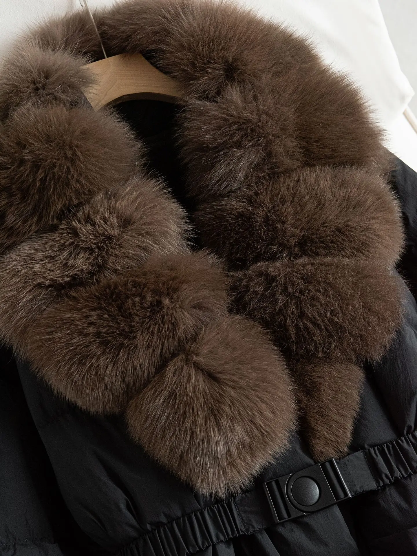 الشتاء المرأة الأوروبية أسفل سترة التنقل الخامس الرقبة الثعلب الفراء سترة عصرية