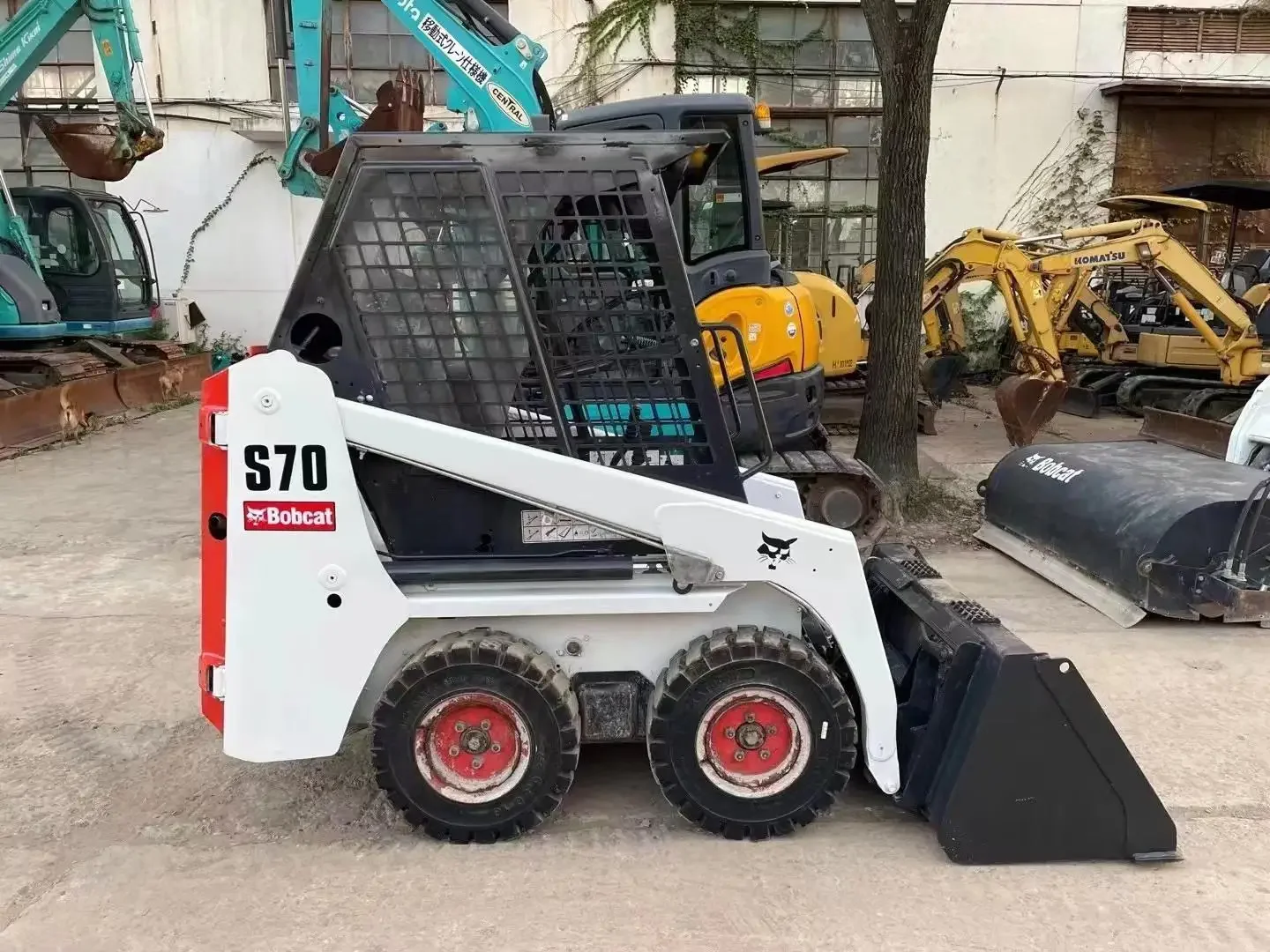 for Bobcat S70 The best selling used construction machinery in USA Bobcat S70 skip steer loader 1.2ton high quality