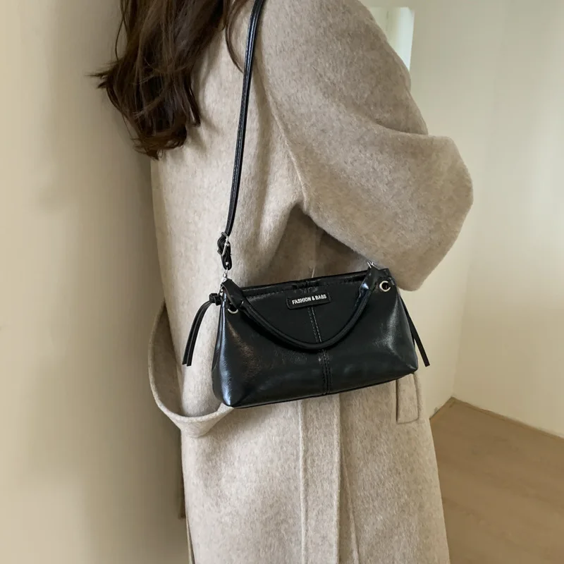 

2025 Vintage Mini Bag for Women Elegant Top Handle Purse Retro Crossbody Bag for Daily Use, Minimalist Shoulder Bag for Office​