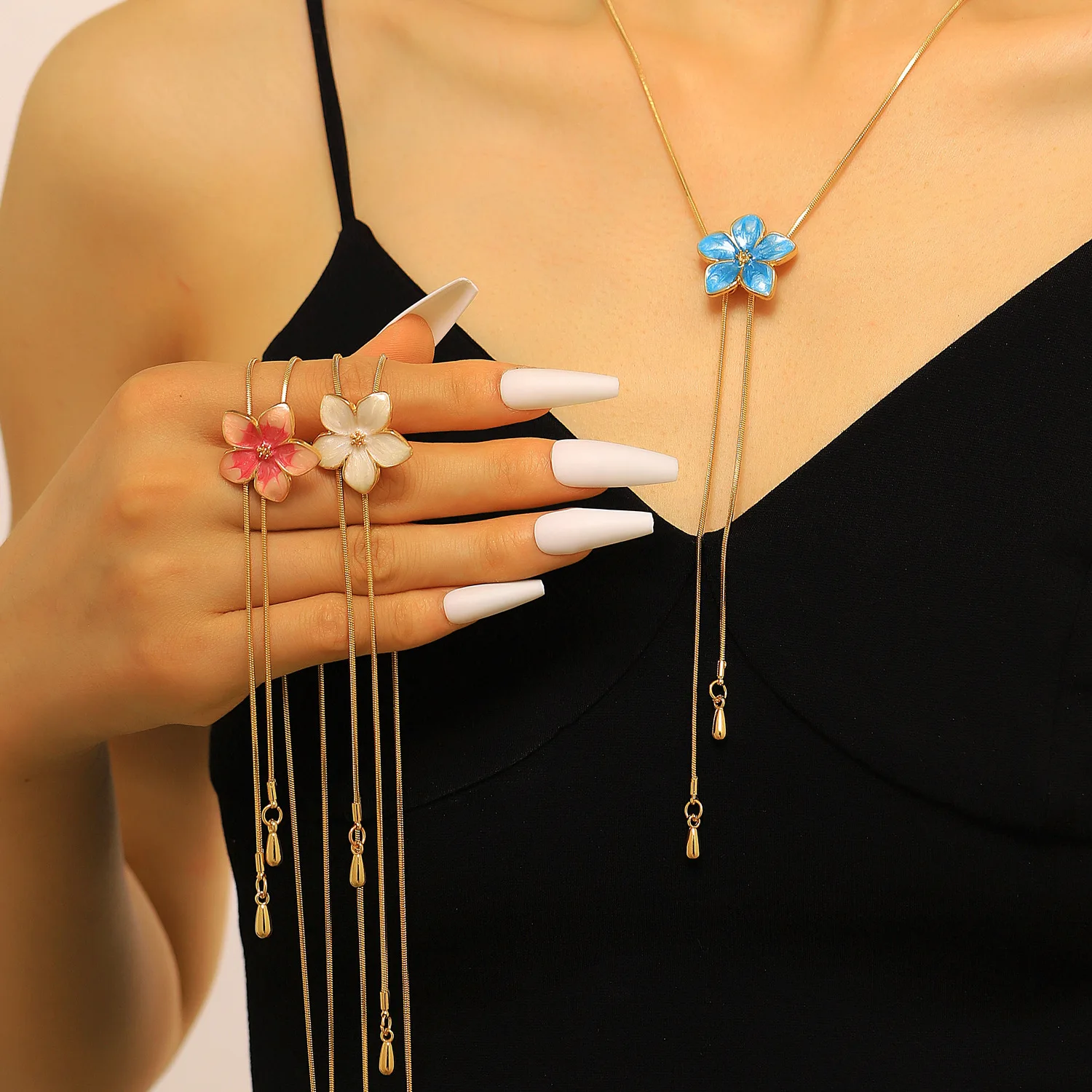 Vintage Enamel Flower Y-shaped Necklace for Women Minimalist Alloy Floral Adjustable Snake Chain Daily Wear Beach Jewelry Gift