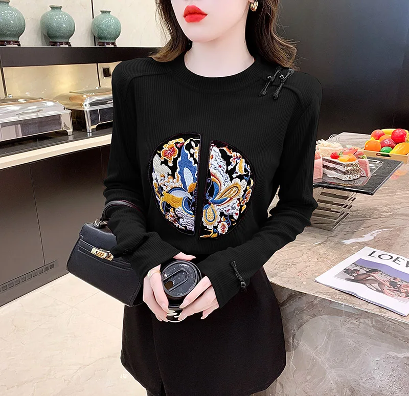 2024 New Fall Winter Vintage Clothes T-Shirt Chic Sexy O-Neck Button Patchwork Embroidery Women's Tops Long Sleeve Tees 312009