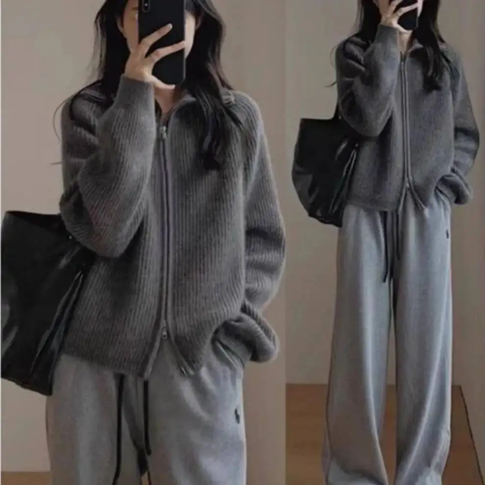 

Women Knitting Sweater 2025 Autumn Winter Knit Jacket Women's Retro Turn Down Collar Zip Chic Oversized Cardigan