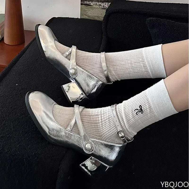 

Женские элегантные весенние стильные туфли 2024, женская мода, одна линия с пряжкой и неглубоким горлышком, серебряные туфли Мэри Джейн на одинарном квадратном каблуке