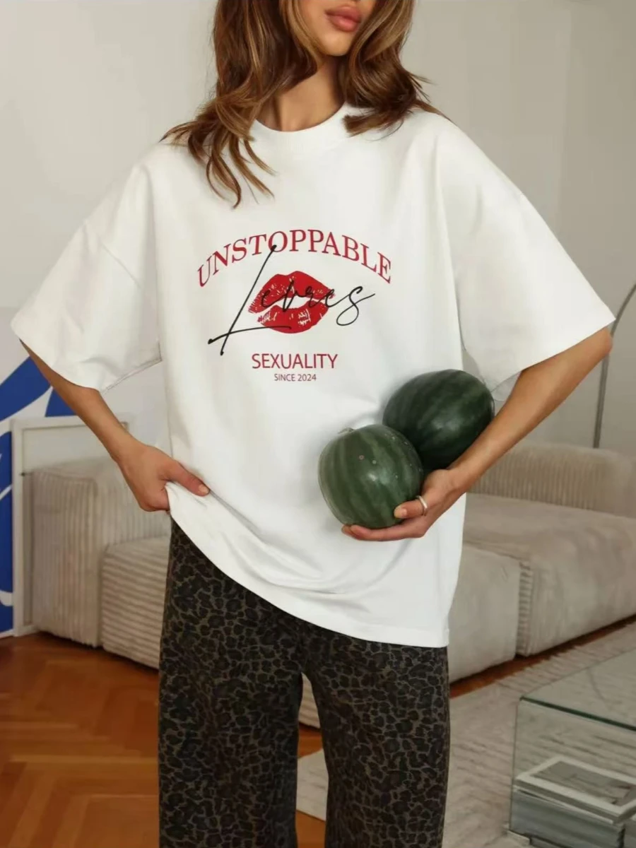 Camiseta de manga corta de algodón 100% para mujer, Top informal con estampado gráfico de labios de gran tamaño, novedad de verano 2026