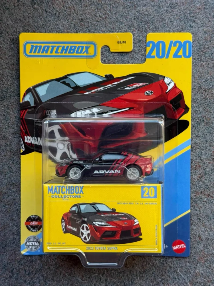 Boîte d'allumettes collectionneurs série Gbj48 Porsche 911 Aston Martin Jeep Fc Toyota Supra Bentley r-type 1/64 moulé sous pression Mini modèle de voiture jouet
