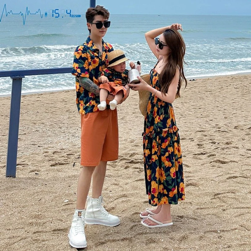 Beach Family Matching Clothes Resorts Look Mom Daughter Suspenders Smock Dress Women Floral Dresses Dad Son Vacation Shirts Sets