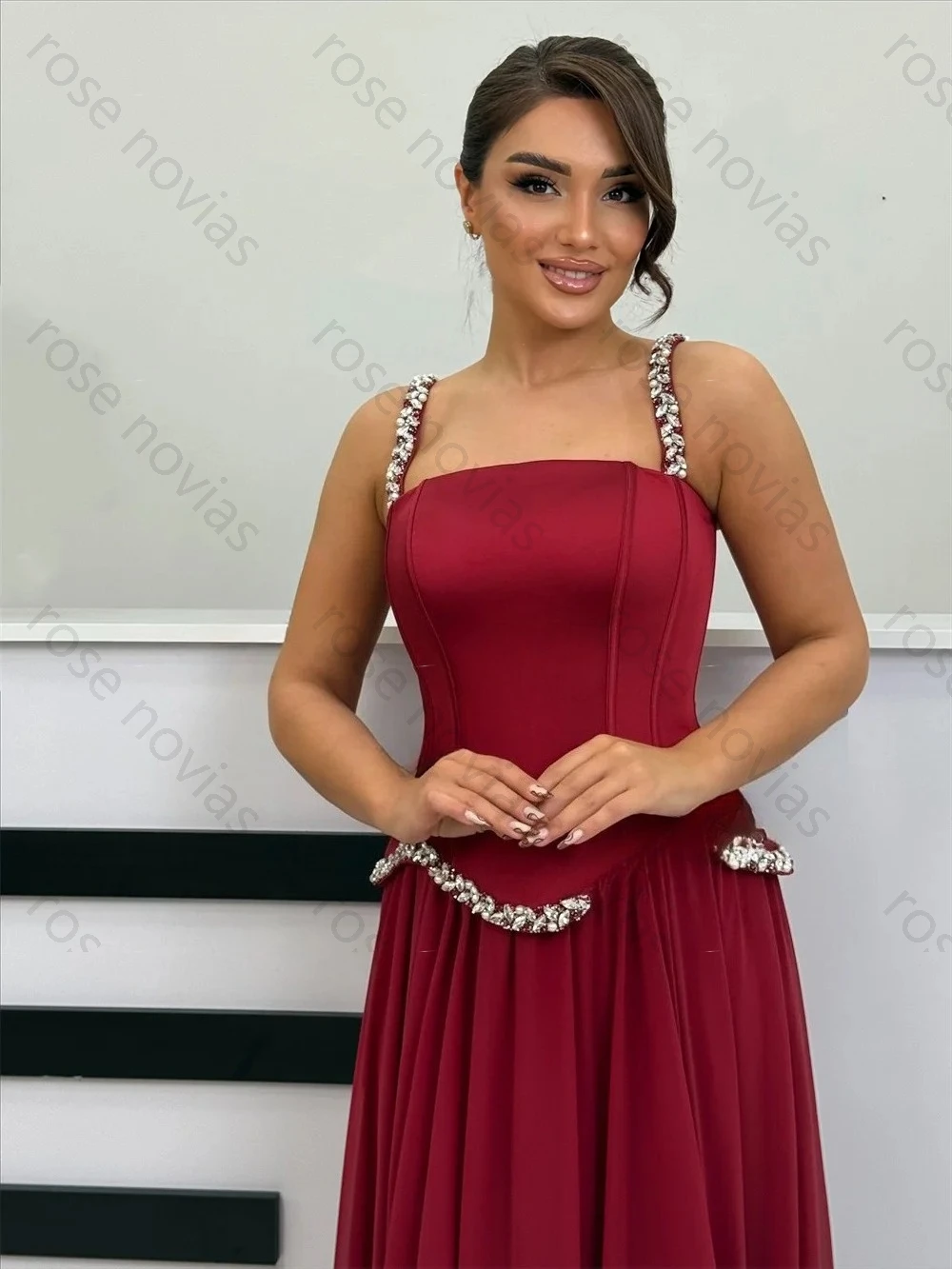 ชุดราตรีผู้หญิงคุณภาพสูงสั่งตัดได้ ประดับคริสตัล ออกแบบพิเศษสำหรับโอกาสพิเศษ ทรงเอไลน์ ยาว หรูหรา สำหรับงานปาร์ตี้ งานแต่งงาน งานพรอม ประกายวิบวับ