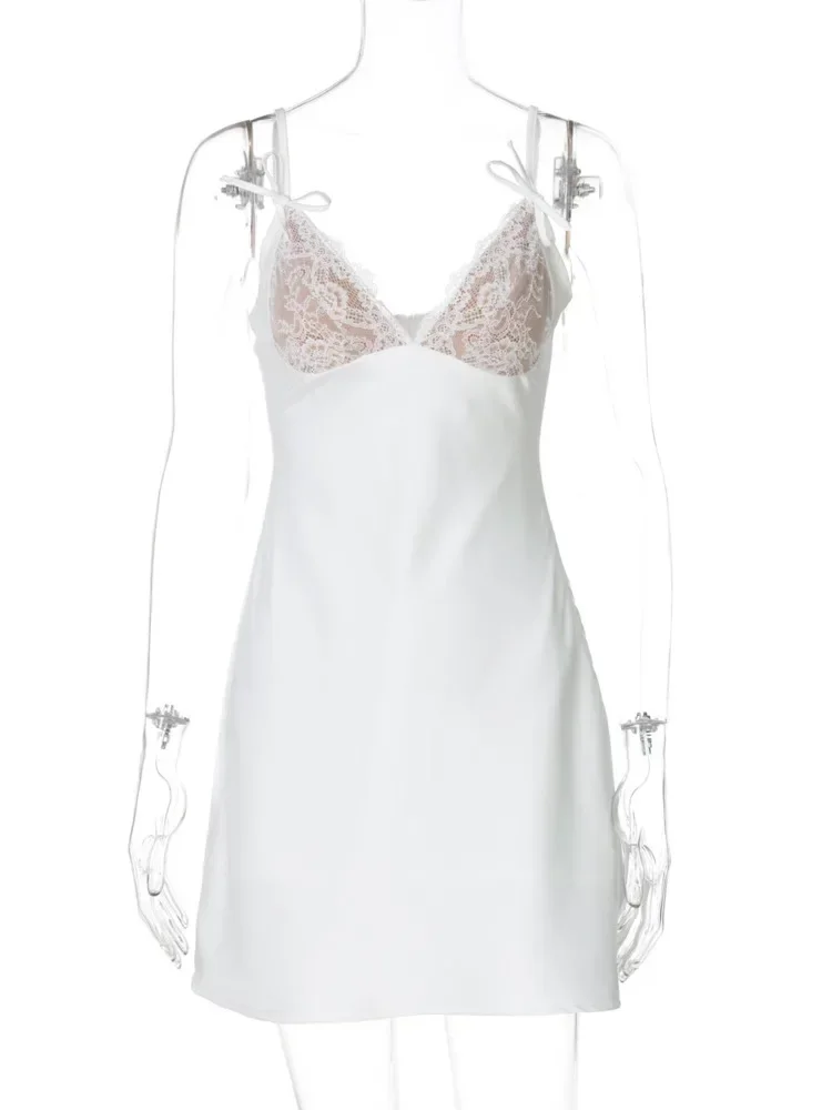 Chaxiaoa Spaghetti Strap Lace Sexy Mini Dress for Women White Patchwork V Neck Sleeveless Backless A-line Club Party Dresses