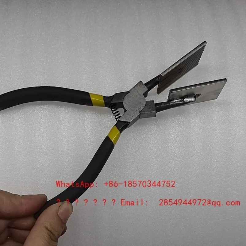 2026   Linear Clamp for Burning Glass, Line Clamp