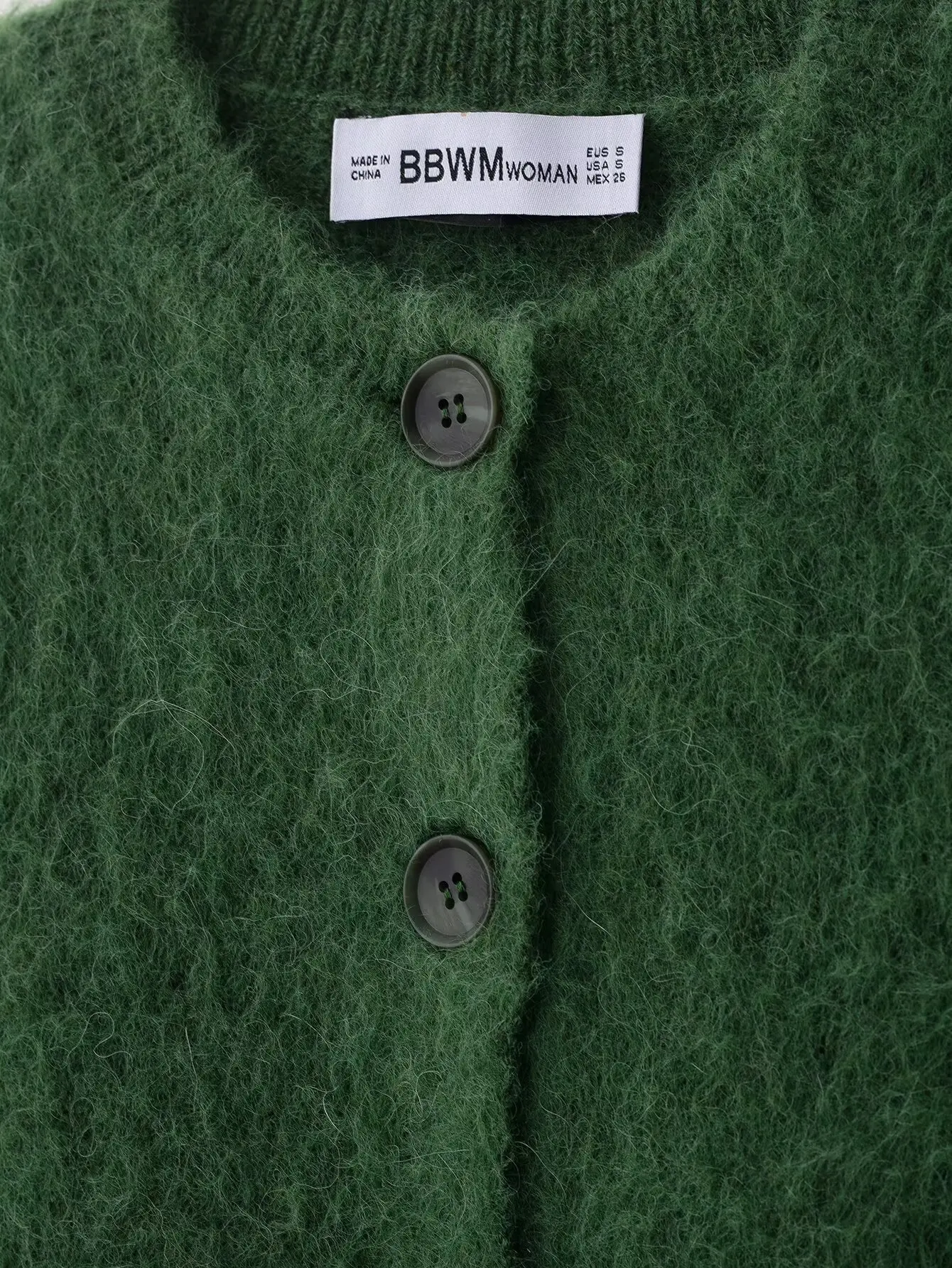 Minimalistyczny sweter damski na jesień 2025 - zielony, krótki rękaw, dzianinowy kardigan, vintage, okrągły dekolt, zapinany na jeden guzik.