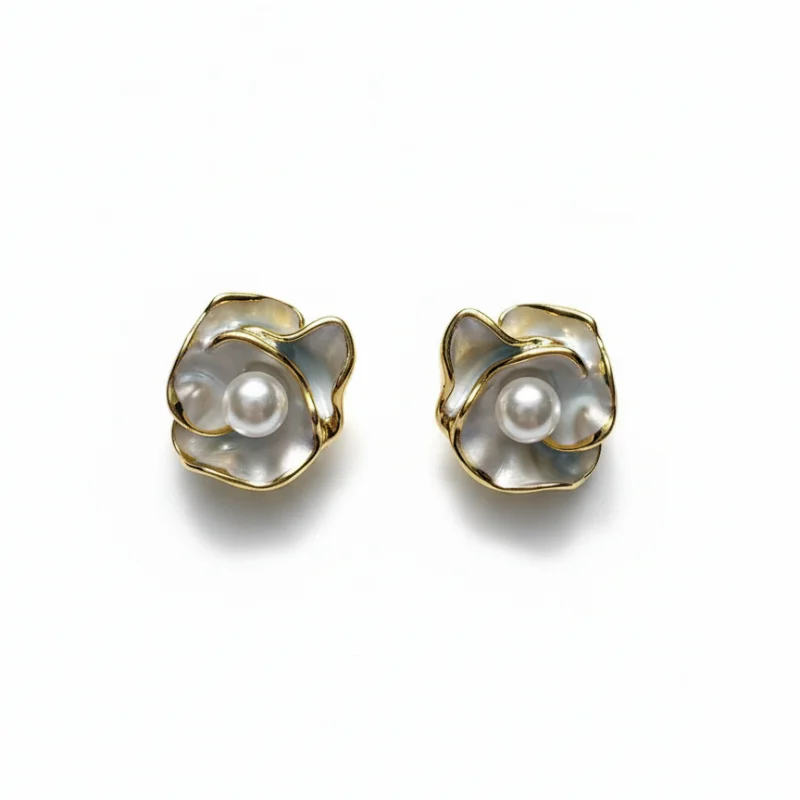 

MURMUR Elegant Flower Pearl Stud Earrings Vintage Gold Tone Enamel Rose Fine Jewelry