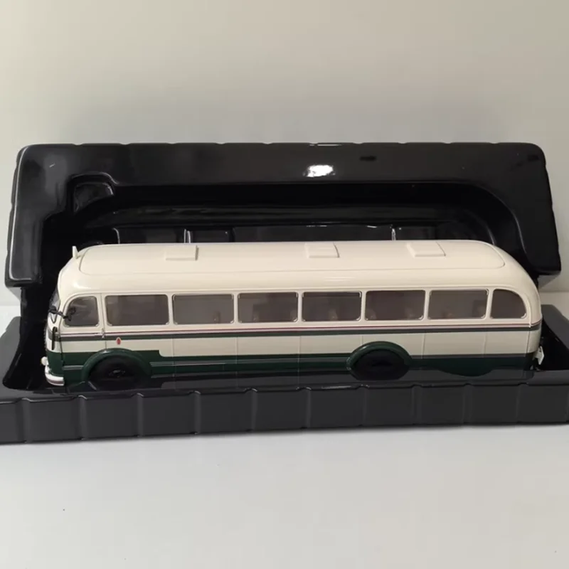 

IXO 1/43 Scale 706 RO 1947（Plastic body and alloy underbody） Car Model Static Collection Decorated Holiday Gifts Toys