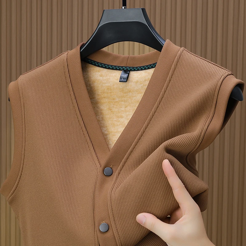 Autumn and Winter One Fleece Vest Vest Men's Sweater Cardigan Thickened with Pocket Warm Inside Wearing V-neck Coat