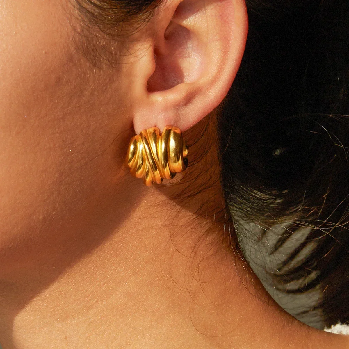 Unregelmäßige Metallstruktur Edelstahl Ohrringe Gold Wasserdicht Glanz Modeschmuck für Frauen Valentinstag Geschenk