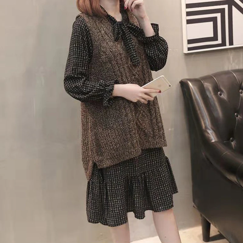 Autumn Winter Vintage Plaid Printed Bow Dress Loose Casual Solid Color Vest Sweater Suit Lady Long Sleeve Robe Knitting Tank Top