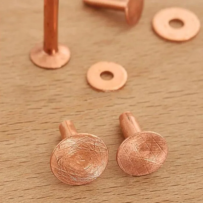 المسامير الجلدية النحاسية/النحاس الصلبة مع نتوءات برشام النحاس ترصيع السحابات الدائمة أحزمة الحرفية الرسن Bridle