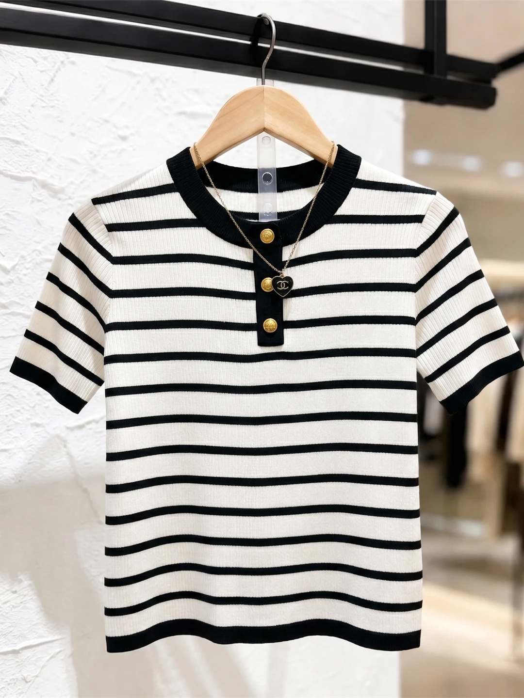 

Ice Silk Knitted round Neck Short Sleeve Striped Half Open Slim Fit Versatile Top Summer 2026 Hoodie Korean Style Straight Cut