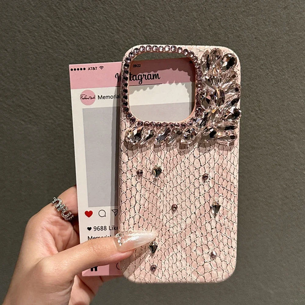 Luxury Rhinestone Rose Purple Snake Patterned Phone Protective Case for iPhone 15 Pro Max 15 14 Pro 14 13 12 Keep Back Cover