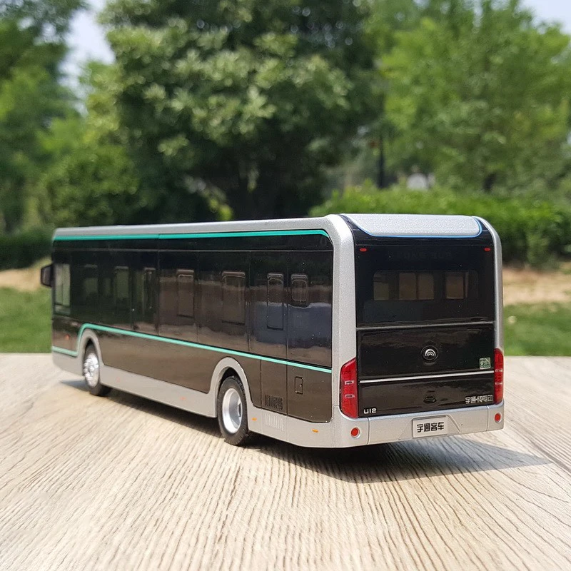 Diecast 1:42 Scale Yutong U12 Shanghai Public Transport Pure Electric Bus Alloy Model Collection Souvenir Display