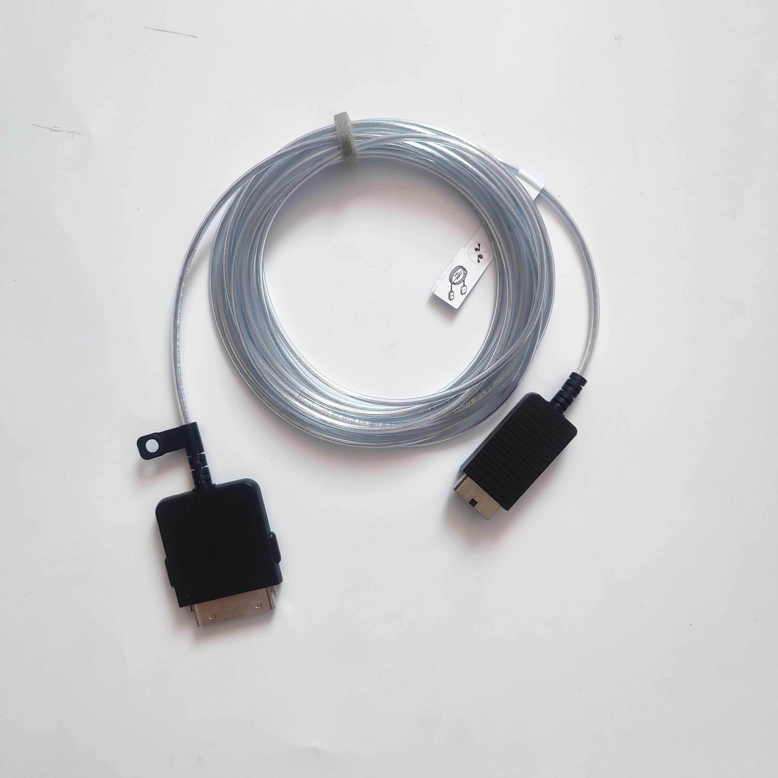 

Genuine BN39-02470A Single Connection Cable For QN55LS03TAF QN65LS03RAF QN65LS03TAF QN65Q90RAF QN75LS03TAF QN75Q90RAF TV FIBER