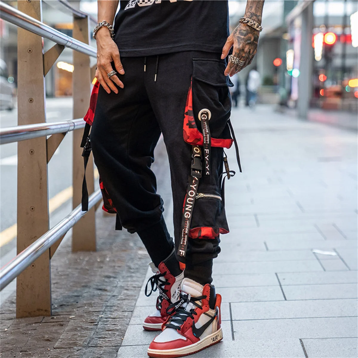 

Cool Black Hip Hop Cargo Pants Gothic High Srteet Sweatpants With Pockets Korean High Wast Casual Outwear Pants Men Streetwear