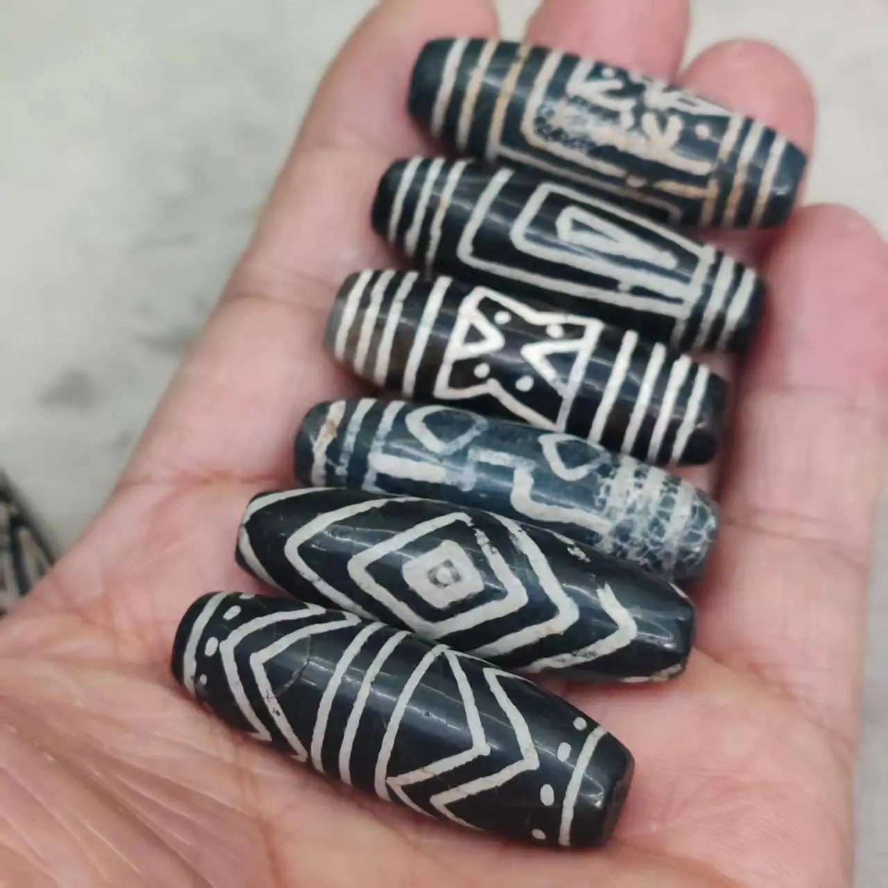 

1pcs/lot Jewelry loose dzi Black-White Western Asian beads natural agate DIY charms for jewelry making gift oval ethnic style