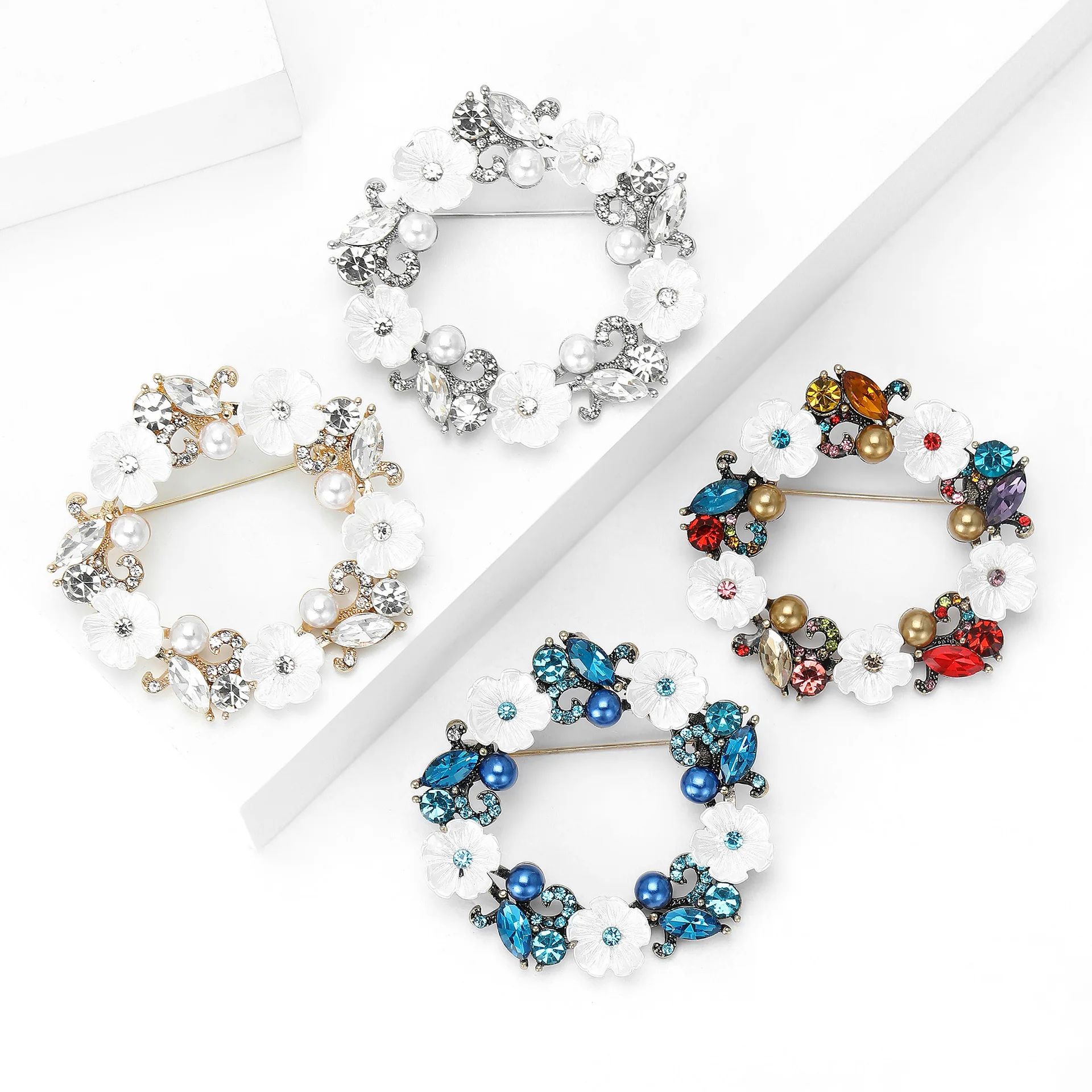Advanced Water Diamond Pearl Wreath Brooch Versatile Men's and Women's Suit Shawl Chest Flower Jewelry Pin